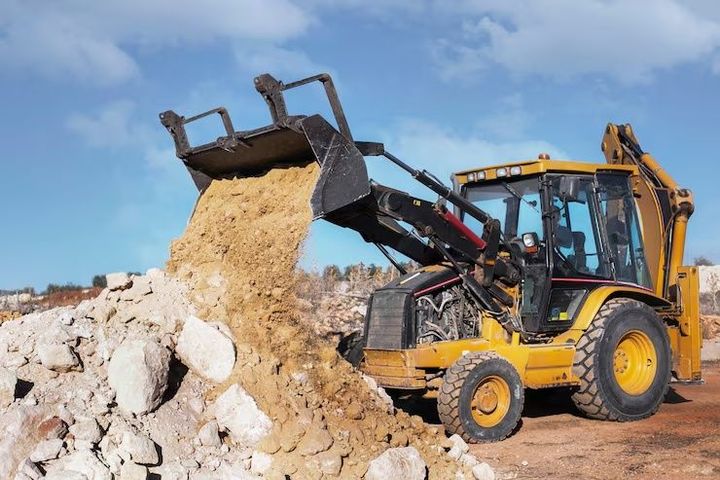 Guide to Selecting the Right Crushing Equipment: Tips and Expert Advice