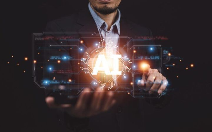 AI in Business Analytics: Applications, Predictive Modeling and Data-Driven Decision-Making Tips