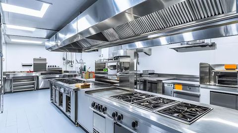 Commercial Kitchen Layout Tips for Improving Daily Workflow and Kitchen Efficiency