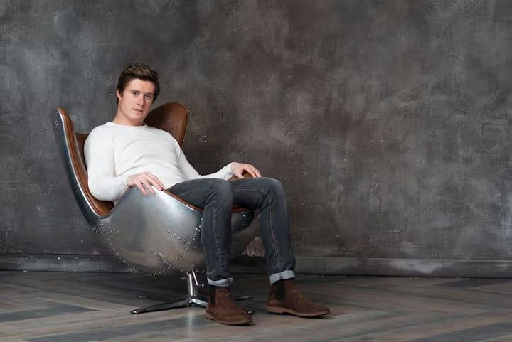 360-Degree Rotating Lounge Chairs Guide: Design Features, Comfort Factors, and Usage Basics