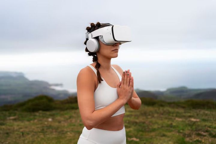 Wearable AR Sensors: Informative Guide to Smart Augmented Reality Sensor Technology