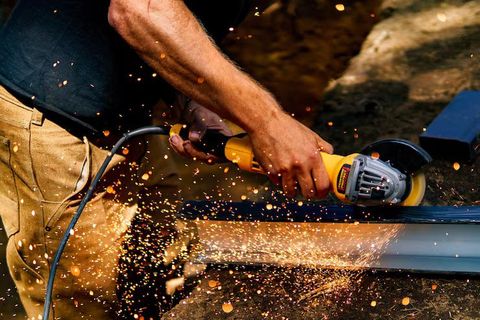 Welding Equipment Explained: Types, Components, Applications, Power Requirements, Safety Features, Benefits and Selection Considerations