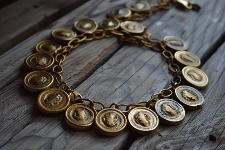 Greek Coin Necklaces Guide: History, Meaning, and Styling Tips to Know