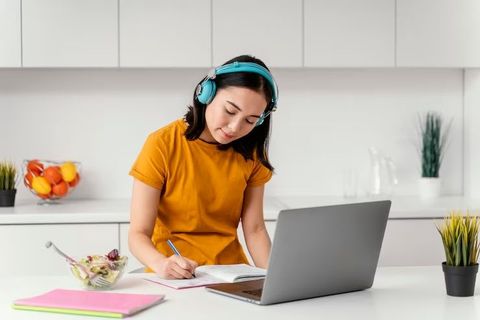 A Complete Guide to Understanding Online Education Platforms