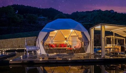 Luxury Glamping Resorts: Outdoor Hospitality & High-End Accommodations Tips