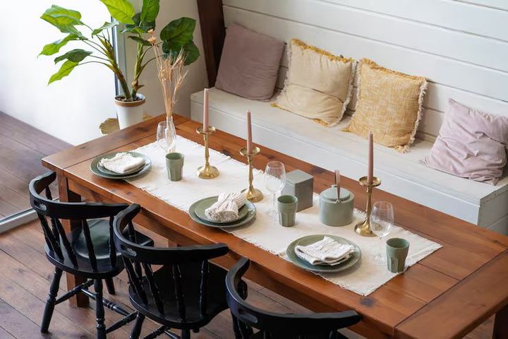 Extendable Dining Table Concepts: Explore Modern Designs for Flexible Dining Spaces