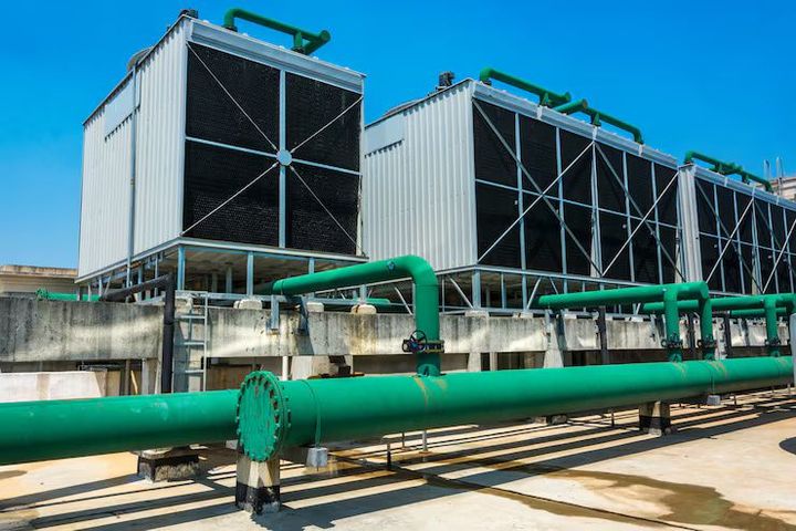Industrial Cooling Systems: Complete Guide to Temperature Control Solutions