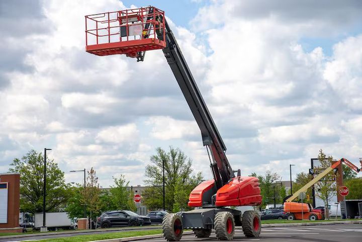 Boom Lift Overview: Learn Key Features and Working Principles in Simple Terms