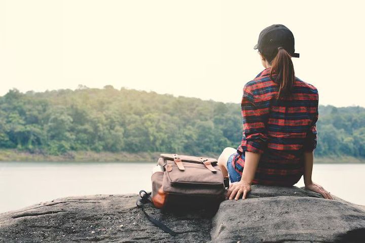 Solo Leisure Exploration: Guide to Mindful Activities and Personal Discovery