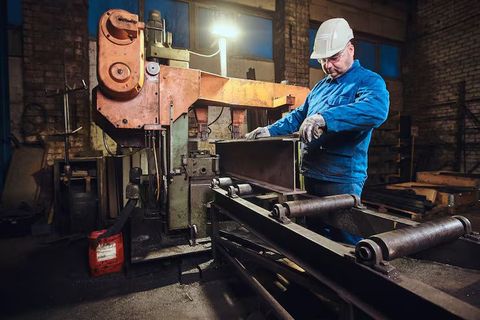 Metal Forming Machinery Overview: Processes, Equipment, and Uses